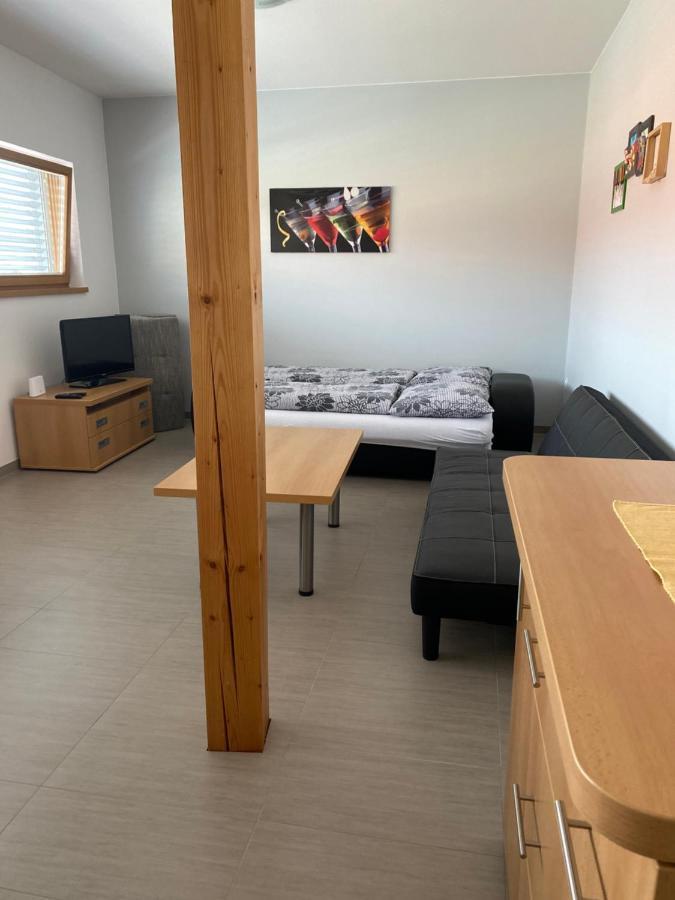 Apartman Hustopeče Dış mekan fotoğraf
