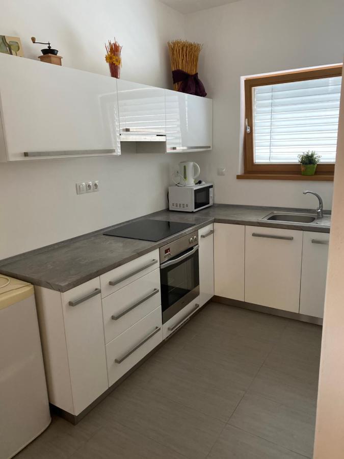Apartman Hustopeče Dış mekan fotoğraf